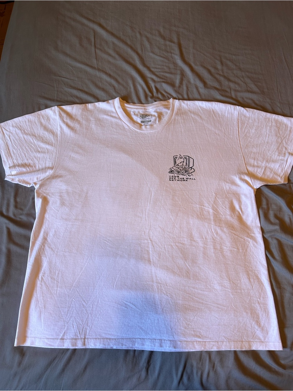 “DISCONNECT” Vans graphic White Short-Sleeve